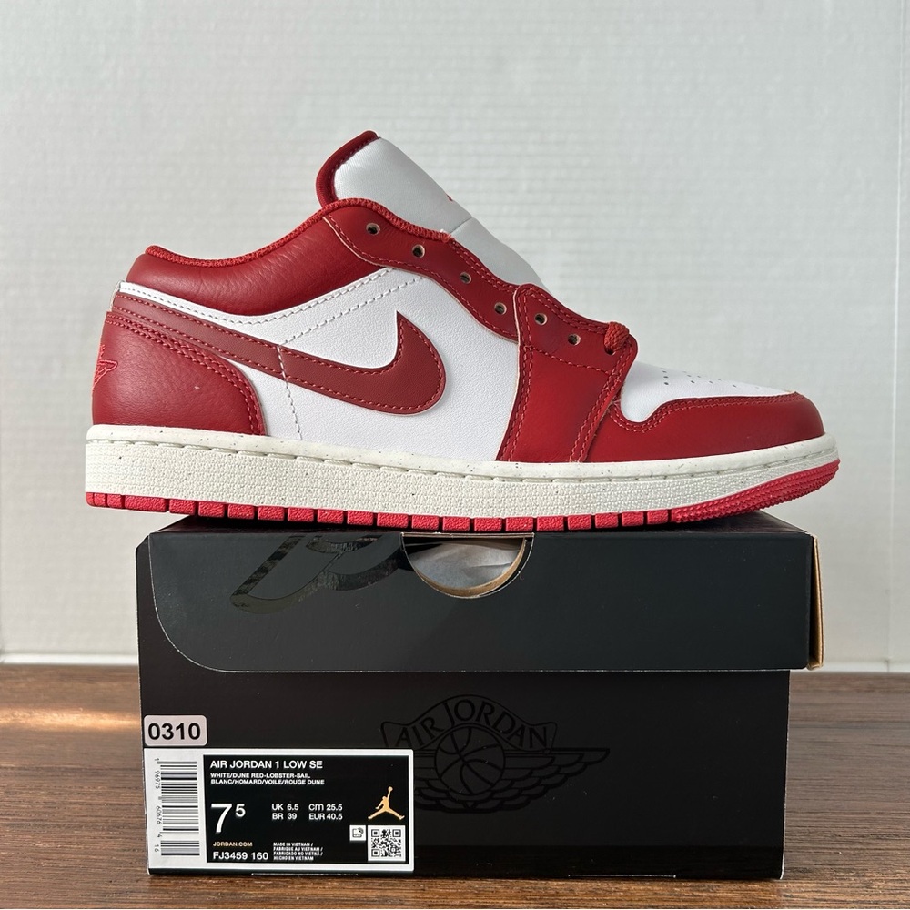 Air Jordan 1 Low Red Lobster Size M7.5/W9